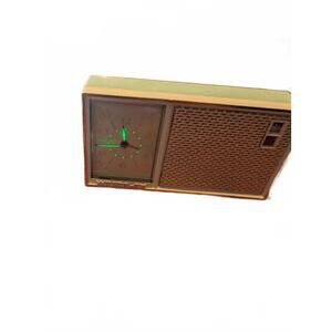 Vintage Westclox Transistor Clock Radio rad